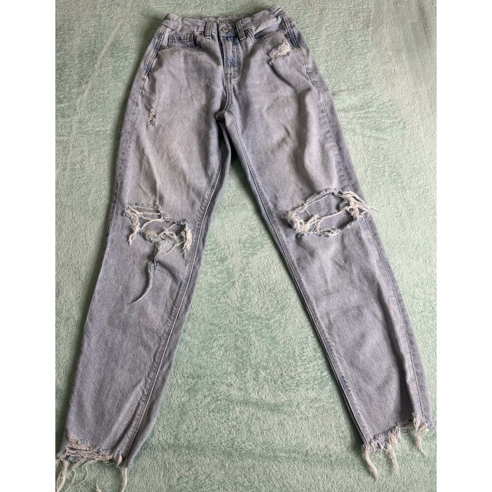 American Eagle 00 Curvy Mom Jean Distressed Raw Hem